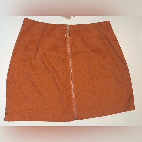 2 SHEIN Skirts New. - Picture 1 of 6